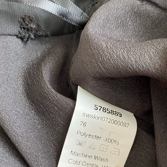 Flounce Hem Swiss Dot Skirt - NWT - Picture 4 of 16